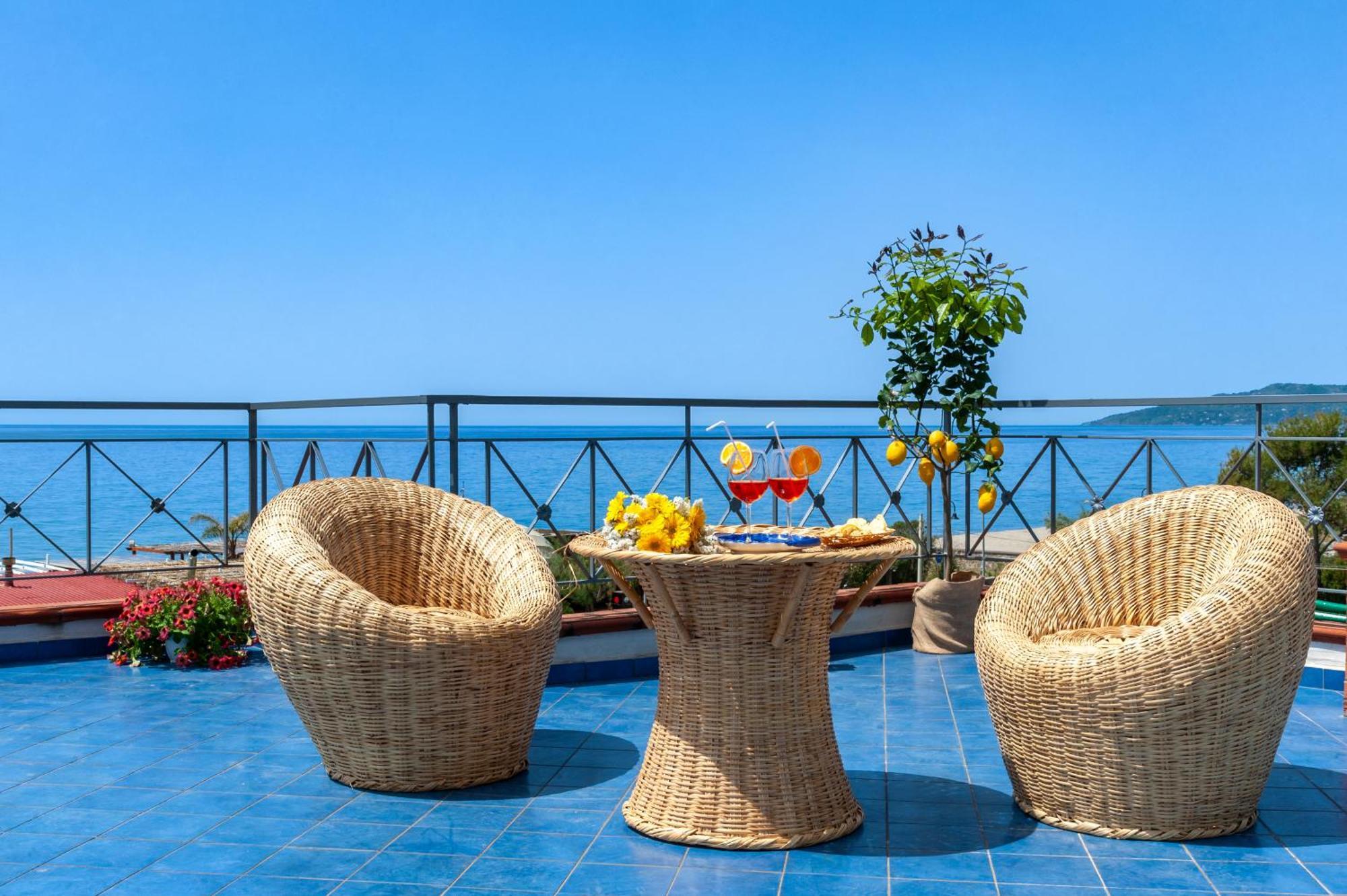 Casa Vacanza Alice & Mari Ascea Zewnętrze zdjęcie